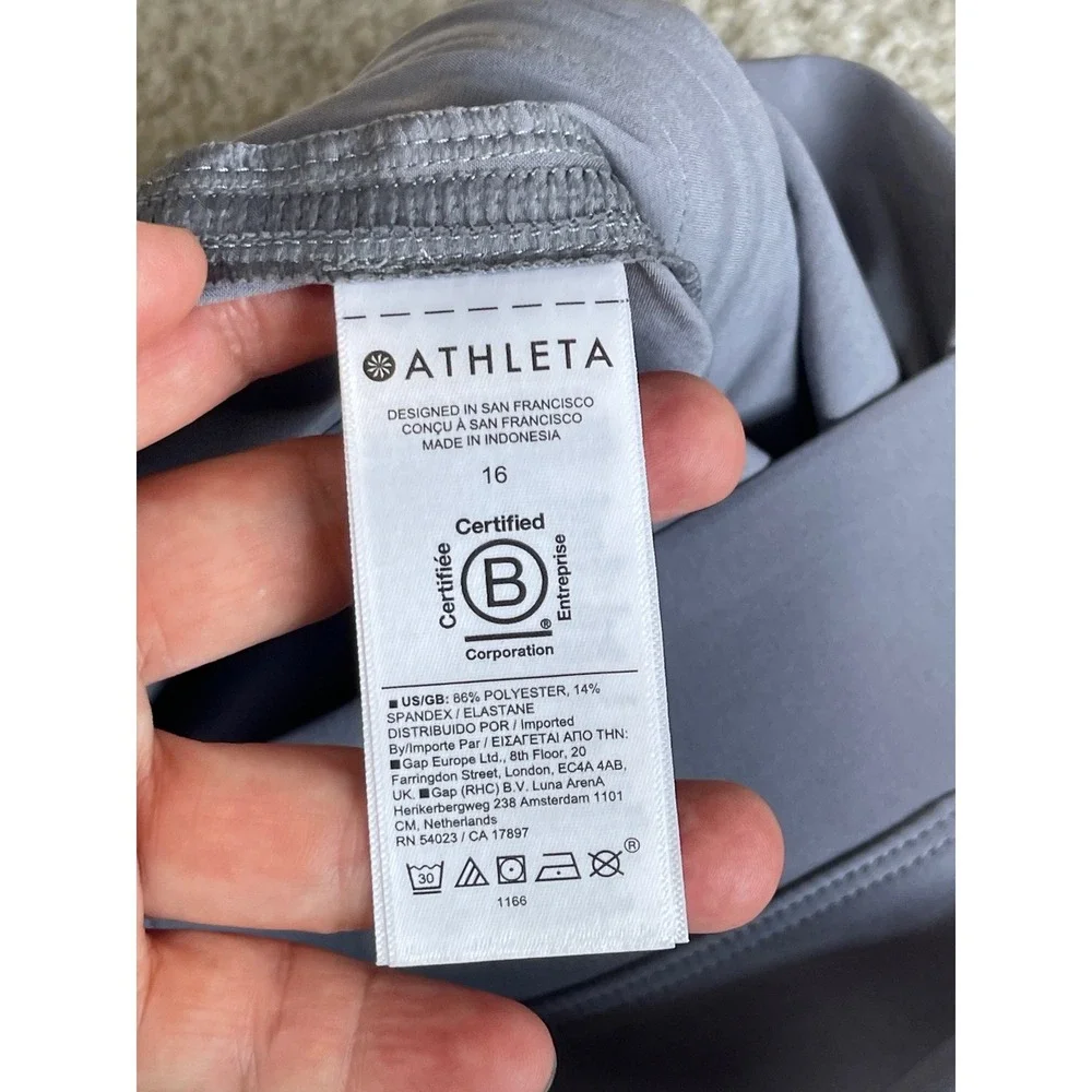 Athleta Trekkie North Jogger Pants Gray Plus Size 16 Hiking Travel Ankle Zip